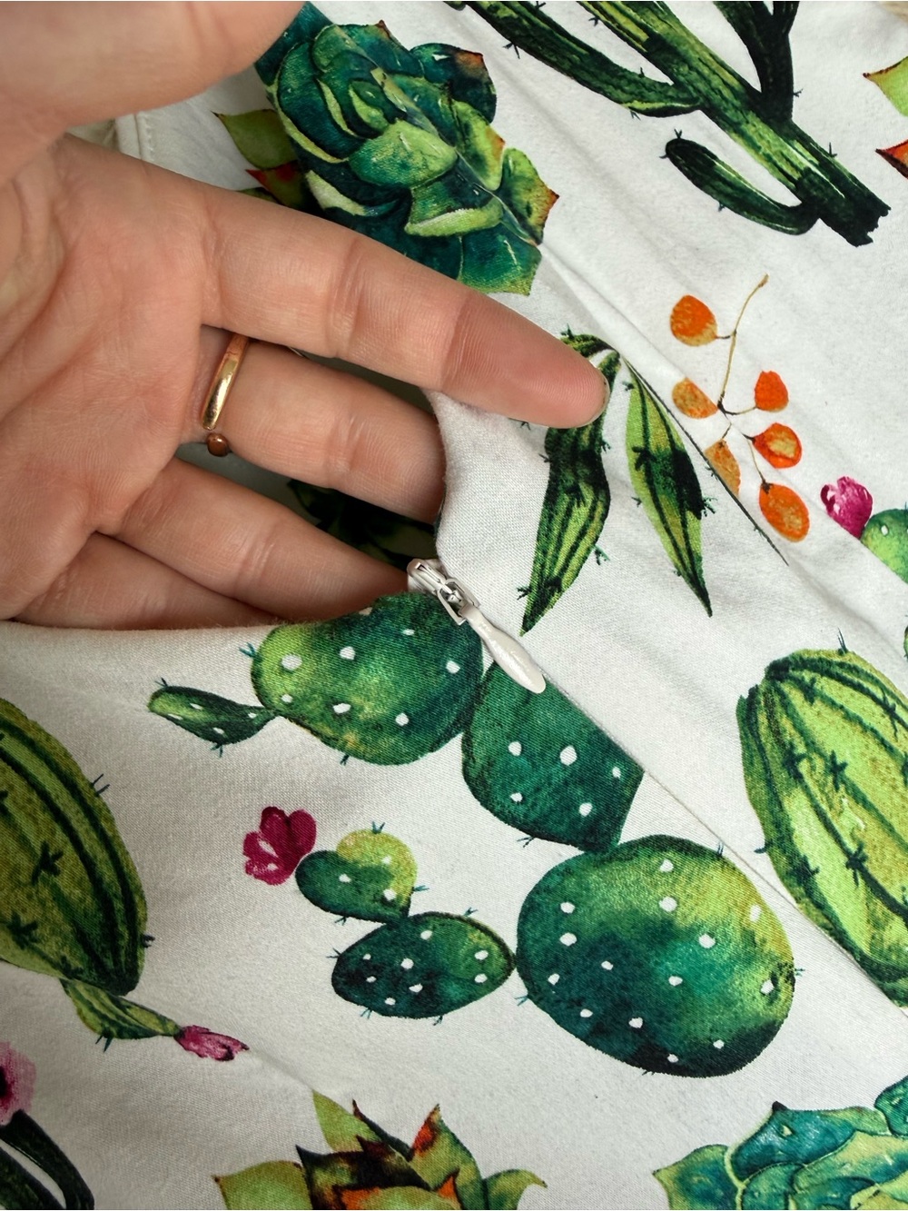 ModCloth - Ixia - White Cactus
Succulents Print Fit-and-Flare Dress with POCKETS - Picture 9 of 11